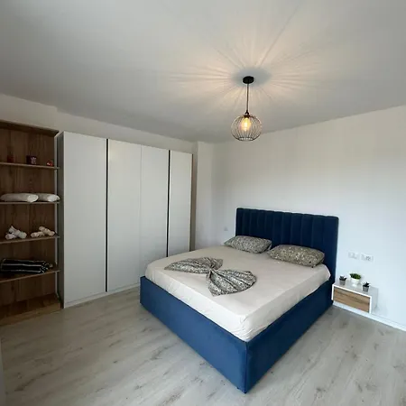 Fabio's In Golem Beach Apartment